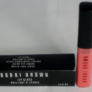 Bobbi Brown lip gloss B09